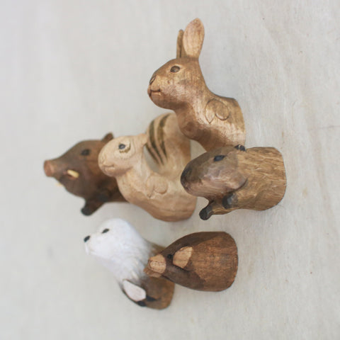 KIYATA Mole Magnet