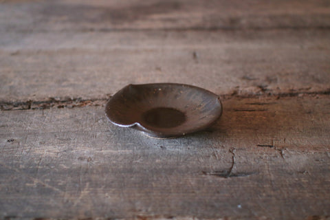 Brown Flower-Shaped Rinka Plate (14cm)