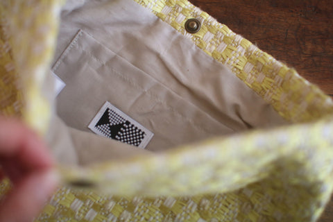 Woven Textile Shoulder Bag {mugiwara}