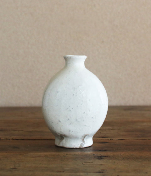 Flat Round Kohiki Vase (White)