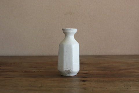 Faceted Kohiki Bottle Vase (White)