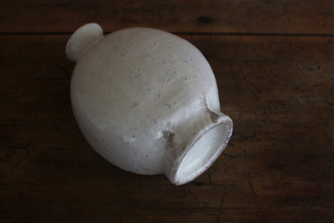 Flat Round Kohiki Vase (White)
