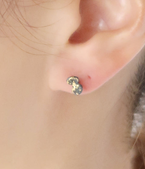 Jona "tenten futaba" Stud Earrings