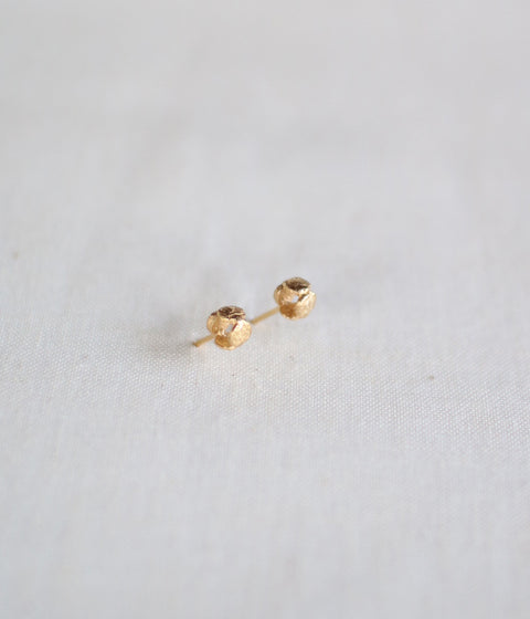 Jona "tenten comaru" Stud Earrings {Gold} (ships in 1 week)