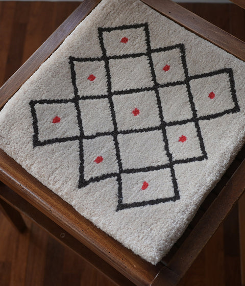 Yonezawa Dantsu Woven Wool Chair Mat {Red Fruits in Kagome} [15%OFF] - sold out
