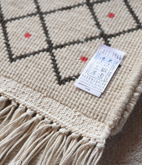 Yonezawa Dantsu Woven Wool Chair Mat {Red Fruits in Kagome} [15%OFF] - sold out