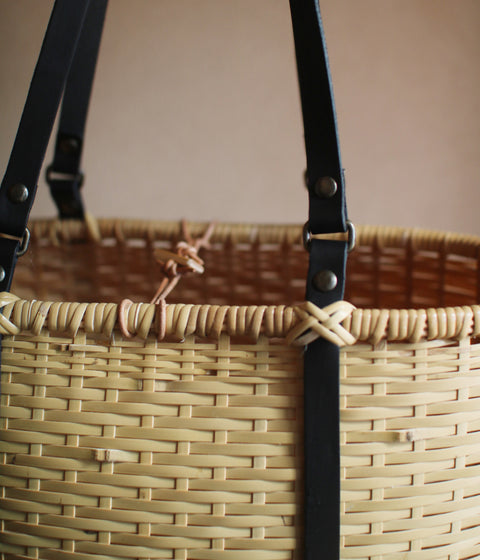 Bamboo Basket Round Tote - Black Handle