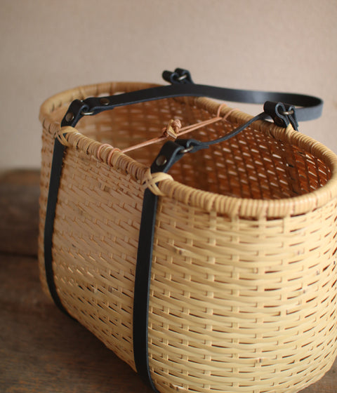Bamboo Basket Round Tote - Black Handle