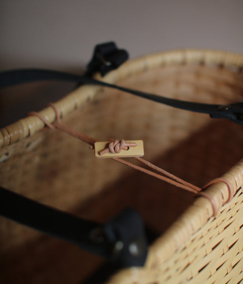 Bamboo Basket Round Tote - Black Handle