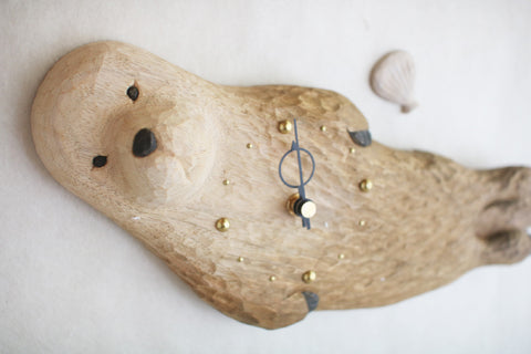 [PRE-ORDER] Sea Otter Wall Clock