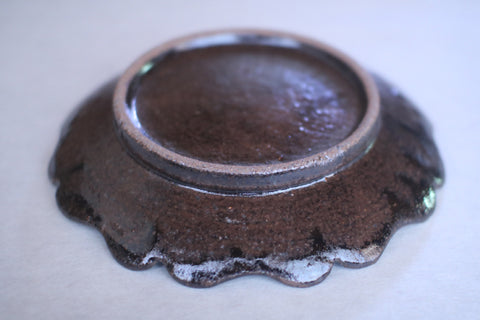 Dark Brown Flower-Shaped Ryoka Plate (18cm)