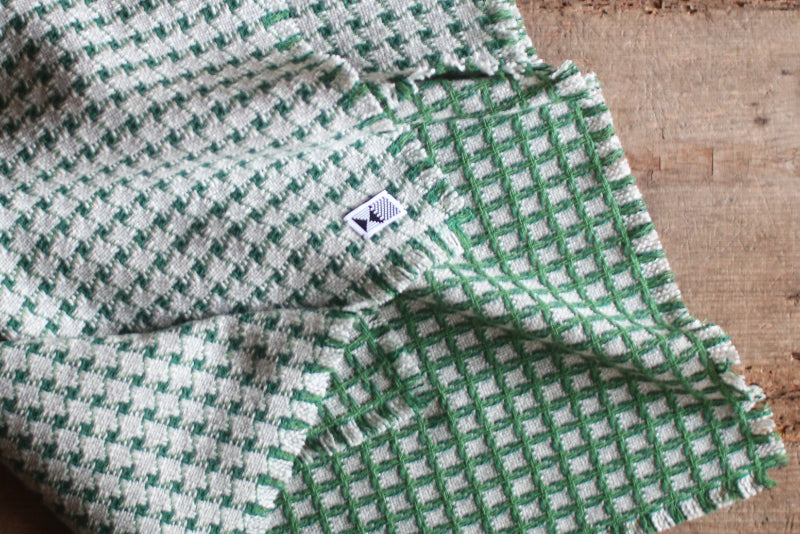 Woven Wool Square Cloth/Scarf {hound's tooth} (10% OFF) – UGUiSU STORE