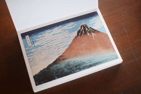 Small Museum Postcard Book: Hokusai Katsushika
