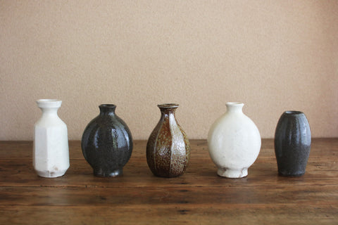 Flat Round Kohiki Vase (White)