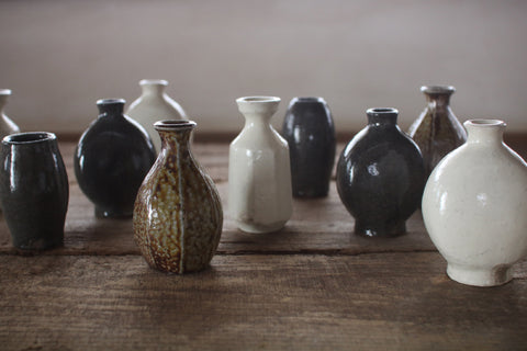 Flat Round Kohiki Vase (White)