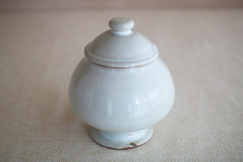 Gunji Pottery Futamono Lidded Jar - Rounded with Foot