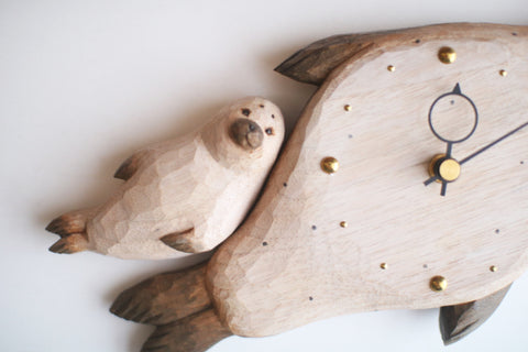 [PRE-ORDER] KIYATA Mother & Baby Seal Wall Clock