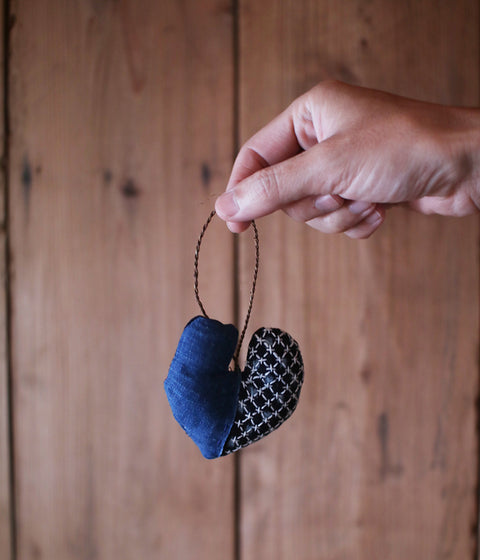 Sashiko Heart Ornament Card (30% Off)