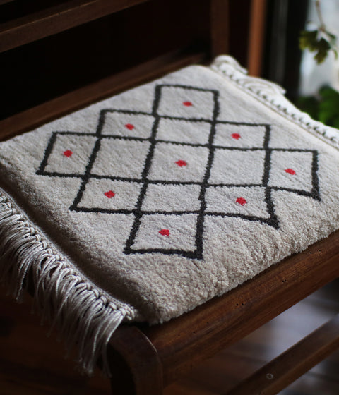 Yonezawa Dantsu Woven Wool Chair Mat {Red Fruits in Kagome} [15%OFF] - sold out