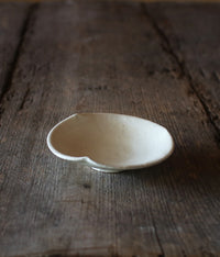 Kohiki White Flower-Shaped Small Plate (14cm)