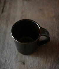 Black Glaze Pottery Mug (dark brown)