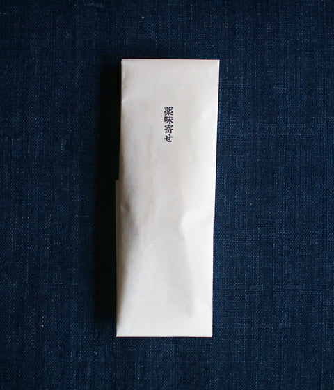 Fine Teeth Bamboo Scraper