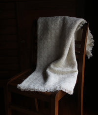 kijinokanosei wool throw {jyugoya / white)