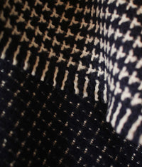 kijinokanosei wool throw {uneri / navy)