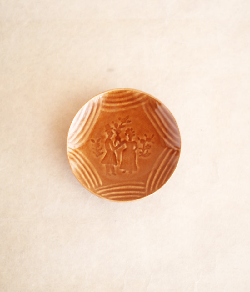 Gunji Pottery Mini Plate {People / Light Brown}