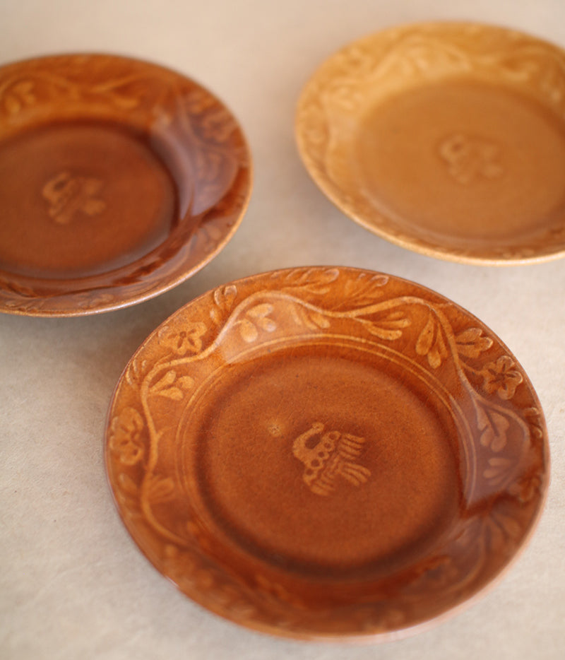 Gunji Pottery Bird & Flower Mini Plate {Light Brown}