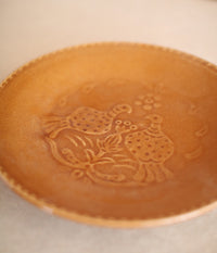 Gunji Pottery Medium Plate {Birds / Light Brown}