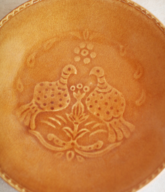 Gunji Pottery Medium Plate {Birds / Light Brown}