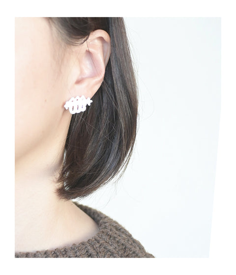 Kimiko Suzuki "Drawing Lace" Porcelain Single Earring {A} (30% Off)