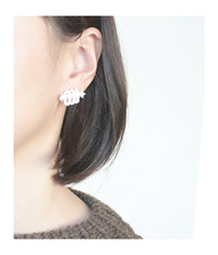 Kimiko Suzuki "Drawing Lace" Porcelain Single Earring {A}