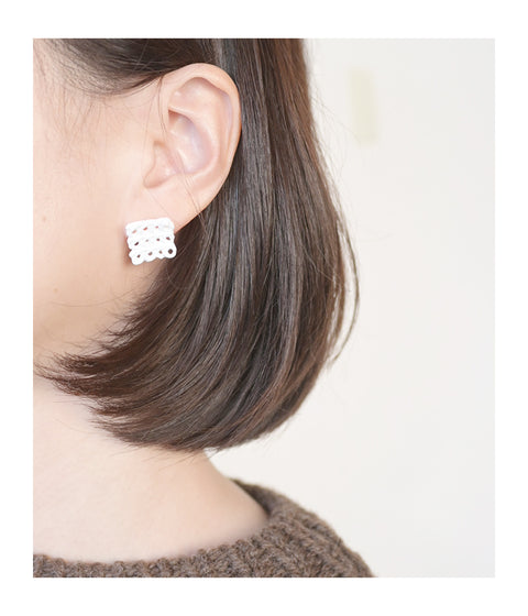 Kimiko Suzuki "Drawing Lace" Porcelain Single Earring {E} (30% OFF)