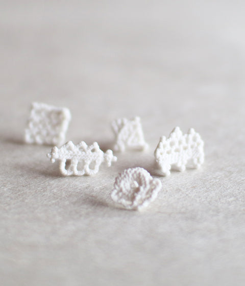 Kimiko Suzuki "Drawing Lace" Porcelain Single Earring {E} (30% OFF)