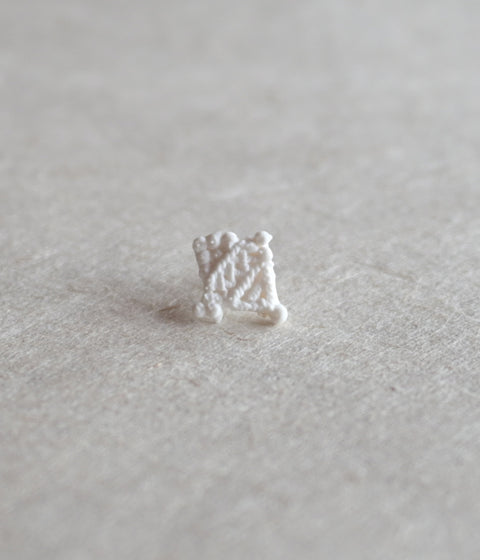 Kimiko Suzuki "Drawing Lace" Porcelain Single Earring {B} (30% Off)