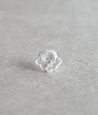 Kimiko Suzuki "Drawing Lace" Porcelain Single Earring {C}