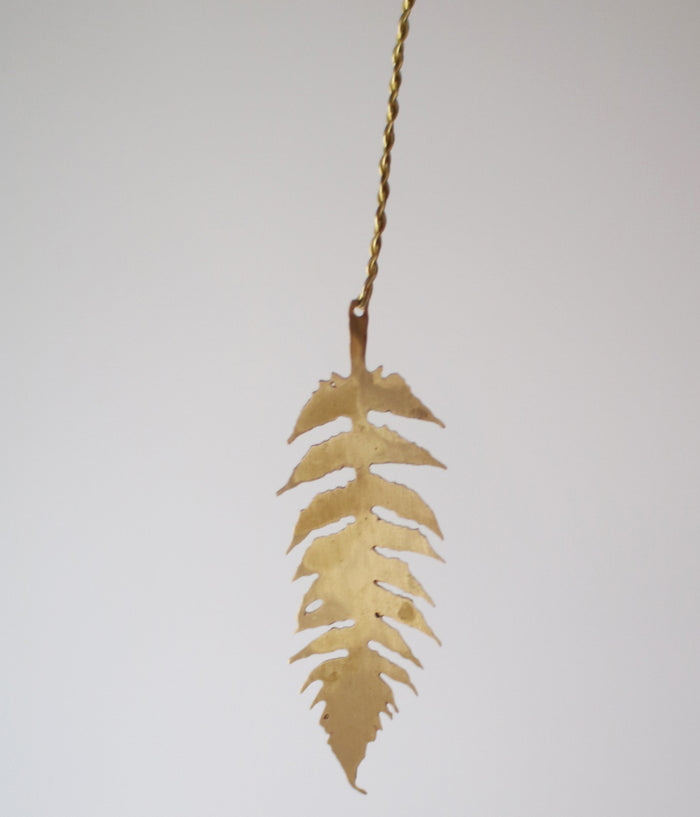 Brass Leaf {F}