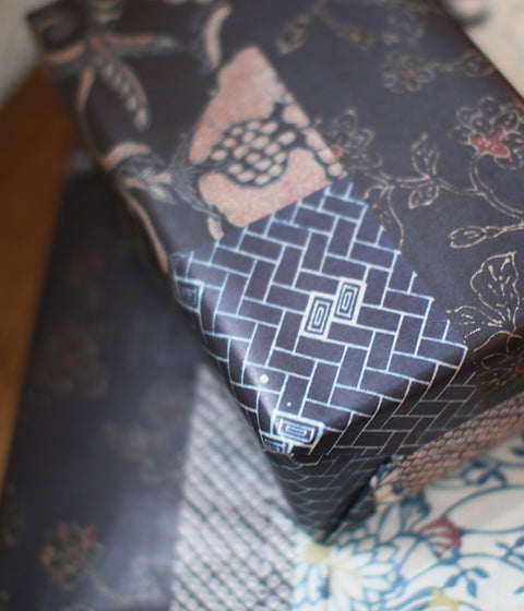 Vintage kimono patterns wrapping paper {Blue}