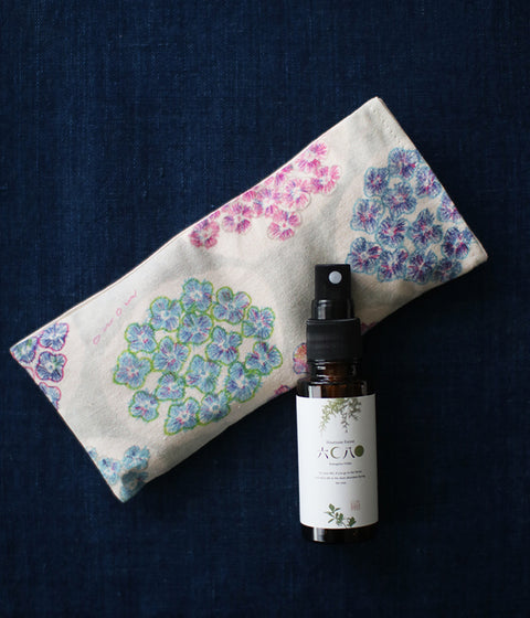 Warm Eye Pillow with Japanese Forest Mist {Colouring Branches}