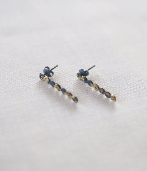 Jona "tenten line" Stud Earrings