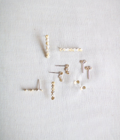 Jona "tenten line" Stud Earrings