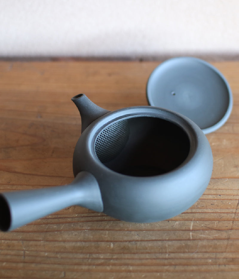 Azmaya Hira-Kyusu Japanese Oval Teapot with Side Handle – UGUiSU STORE