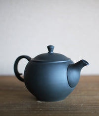 Round Kyūsu Teapot with Back Handle