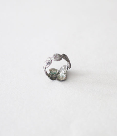 Jona 9 Dots Ring