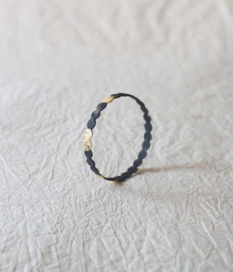 Jona 9 dots bangle / black (ships in 1 week)