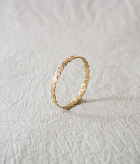 Jona 9 dots bangle / gold (ships in 1-2 weeks)
