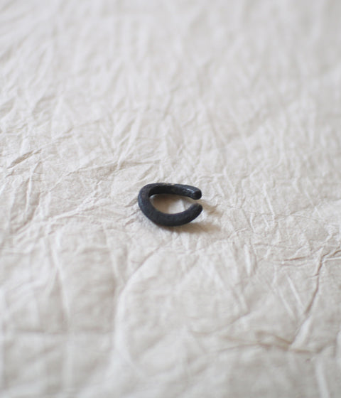 Jona "Wa" Ear Cuff Thick / White, Black, Gold
