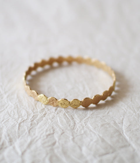 Jona 9 dots bangle / gold (ships in 1-2 weeks)